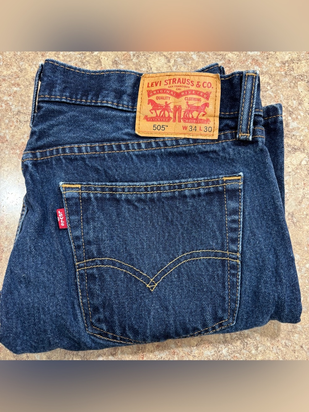 Levi's Men's Relaxed Jeans in Dark Blue Denim